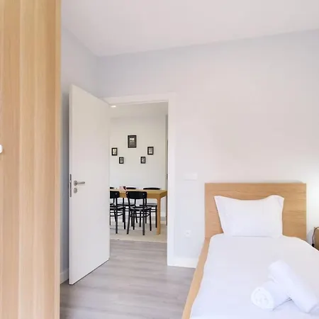 Guestready - Machico Feriehus